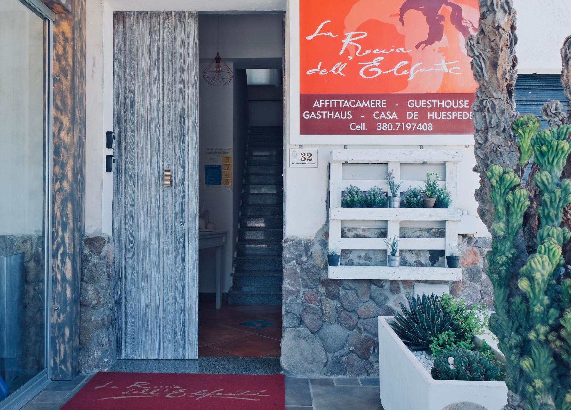 B&B La Roccia Dell'Elefante Castelsardo Luaran gambar