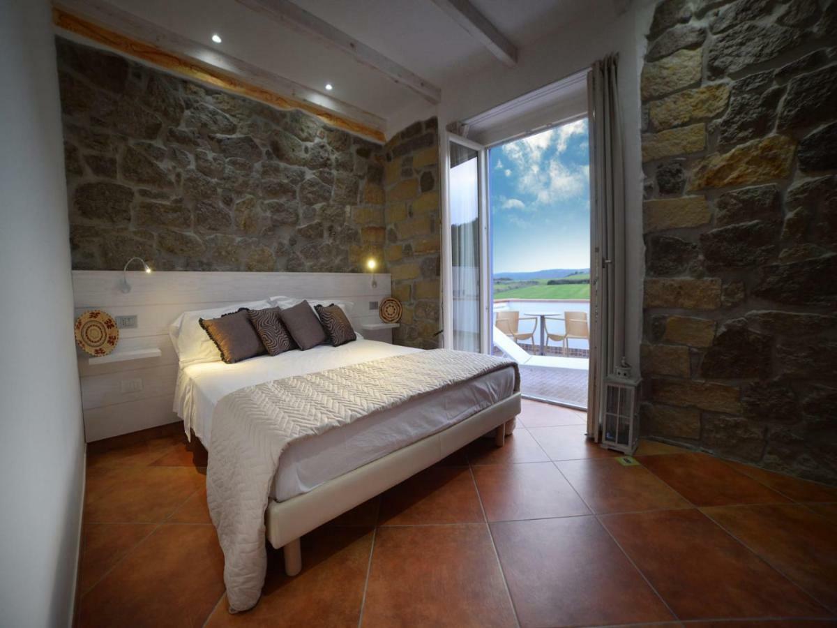 B&B La Roccia Dell'Elefante Castelsardo Luaran gambar